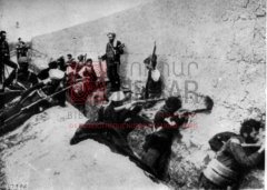 L’autodéfense des arméniens de Van, avril-mai 1915 (coll. Bibliothèque Nubar).